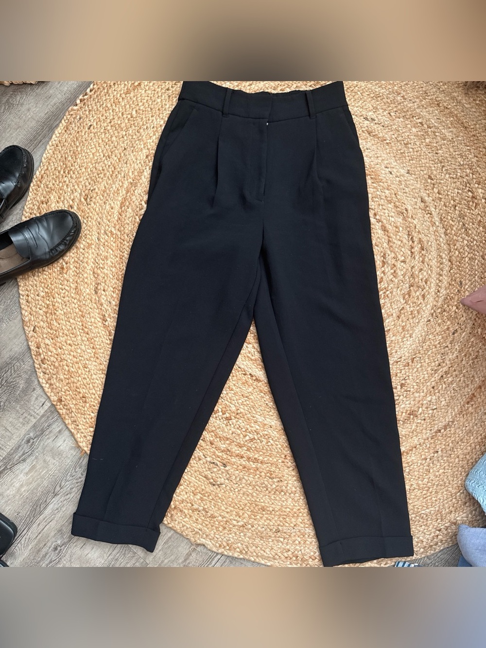 Aritzia Black Tailored Tapered Pants